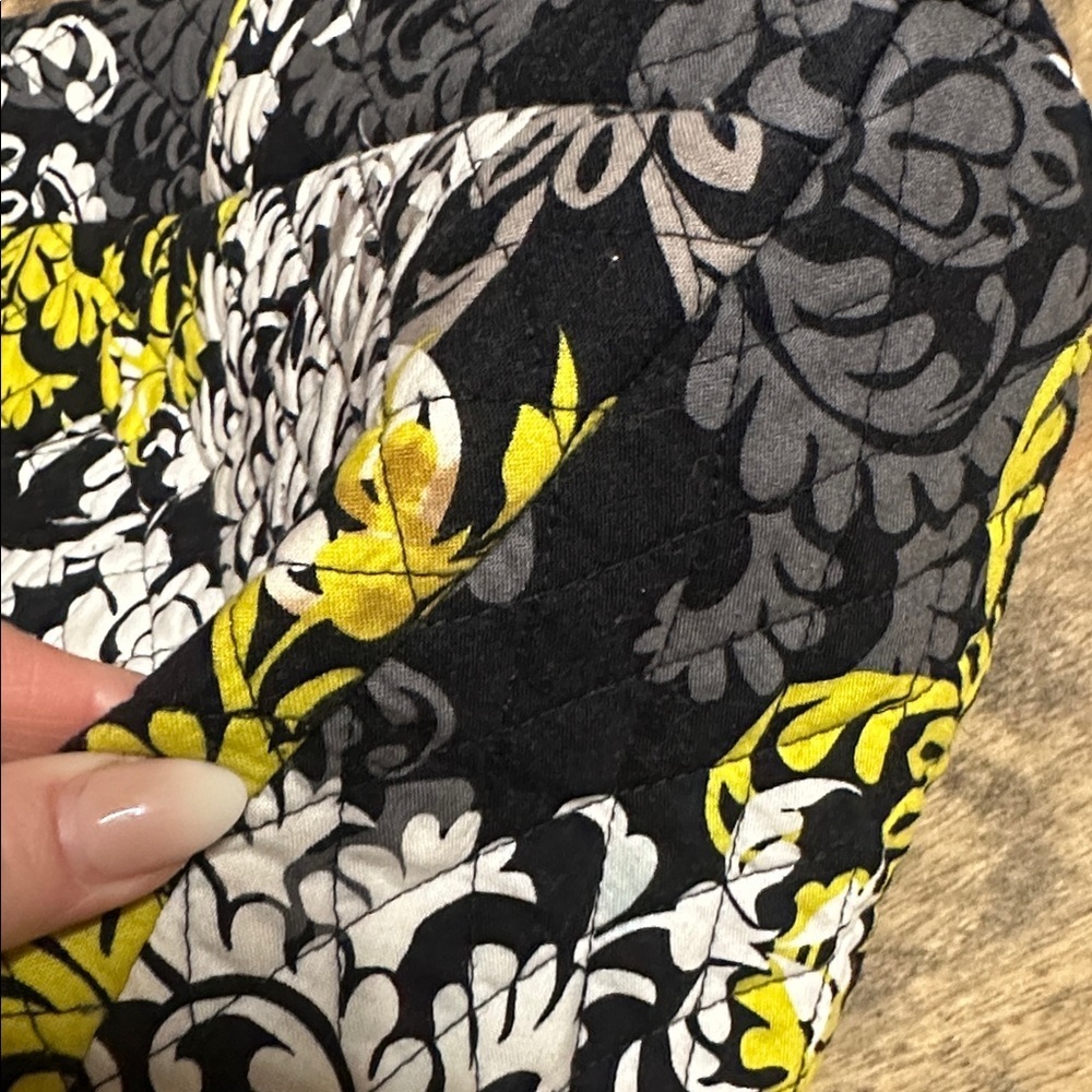 VERA BRADLEY “Baroque” (Retired 2010) Quilted Large Zipper Tote Bag - Picture 8 of 8